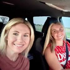 Lacey Voth (@LaceyVoth)