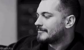 Pin By Adela Popescu On Cagatay Ulusoy Beautiful Pictures Cagatay Ulusoy Famous People