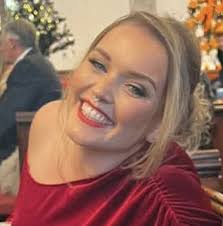 Hi does anyone know a Kellie Stark in Llandough a parcel has been delivered  to a friend's house that is not for them.??