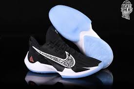 It takes the design of its predecessor to the next level by moving the zoom air from the heel to the forefoot and adding more. Nike Zoom Freak 2 Black White Giannis Antetokounmpo Price 112 50 Basketzone Net