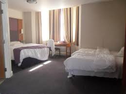 Yes, paid public parking nearby is available to guests. Tripadvisor Chambre Double Vue Jardin Donc Super Calme ØµÙØ±Ø© Premier Inn London Kensington Olympia Hotel ÙÙØ¯Ù