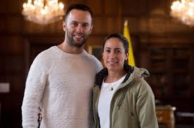 Jun 05, 2021 · esposo de mariana pajón también clasificó a los juegos olímpicos, representando a colombia aunque es francés de nacimiento, vincent pelluard ya ha venido compitiendo con el tricolor colombiano y este viernes obtuvo el cupo 47 a las justas. Esposo De Mariana Pajon Obtuvo La Nacionalidad Colombiana