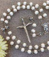 This is sometimes referred to as a memorial, keepsake, legacy, remembrance or heirloom rose petal rosary. Floral Rosary Floralrosary Com