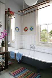 Bathroom decorating ideas ukcdogs registration. 10 Creative Ways To Personalise A Rented Bathroom Houzz Uk