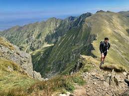 Jul 01, 2021 · acum două zile, moldoveanul a urcat pe vârful moldoveanu, la o altitudine de 2.544 de metri, iar azi coboară pe transfăgărășan, cel mai spectaculos traseu din românia. Obiectiv Indeplinit Am Cucerit Everestul Romaniei Pe Valea Rea Pana Pe Varful Moldoveanu Tara Dacilor