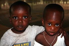 Africartmodern, site de l'artiste Eugenie Conde. Loulou et Richard XOXOXOXO