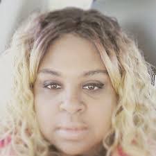 Karla Patterson's Instagram, Twitter & Facebook