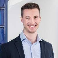 Christian Behling's Instagram, Twitter & Facebook