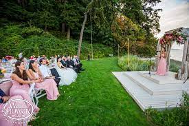 The Edgewater House Wedding And Event Venue Near Seattle Gig Harbor Tacoma Port Orchard Wa Indoor And Ou Seattle Wedding Venues Event Venues Outdoor Venues