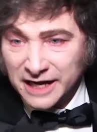 For 13 thousand dollars, Englishman Brandon Grimshaw bought a tiny  uninhabited island in the Seychelles and moved there forever. When the  Englishman Brandon Grimshaw was under forty, he quit his job as