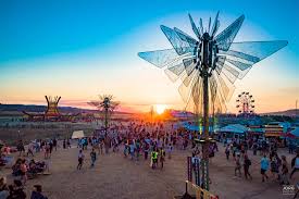 Water World Playlist To Party Lakeside The Do Lab S Lightning In A Bottle 2017 When We Dip