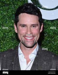 Benjamin hollingsworth hi-res stock photography and images