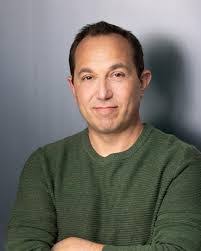 Ian Petrella's Instagram, Twitter & Facebook