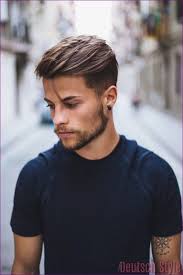 40 Coiffures Tendance Pour Les Hommes Avec Des Barbes Bart Coiffures Hommes Tendance Mannermode Goruntuler Ile Uzun Sacli Erkek Uzun Sac Oglan Cocugu Sac Modelleri