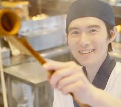 麺職人インタビュー一覧｜ここのうどんは、生きている。丸亀製麺