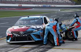 Fantasy points will be awarded to drivers each race based on the two first stages of the race, which are set by nascar. Nascar Fantasy Picks Bluegreen Vacations 500 At Ism Raceway 5thdownfantasy Com
