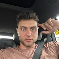 New York City and Pittsburgh in one weekend. #fancyhairdresser