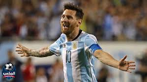 هذه الفترة نجد أن اللاعب الأرجنتينى ميسى تفوق على اللاعب البرتغالى رونالدو فى عدد الجوائز التى حصل عليها حتى الآن. Ø§Ù„Ù…Ù„Ø¹Ø¨ Ù…ÙŠØ³ÙŠ ÙŠÙ‚ÙˆØ¯ Ø§Ù„Ø£Ø±Ø¬Ù†ØªÙŠÙ† Ù„Ù…ÙˆÙ†Ø¯ÙŠØ§Ù„ Ø±ÙˆØ³ÙŠØ§ Ø¨Ø«Ù„Ø§Ø«ÙŠØ© ÙÙŠ Ø§Ù„Ø¥ÙƒÙˆØ§Ø¯ÙˆØ±