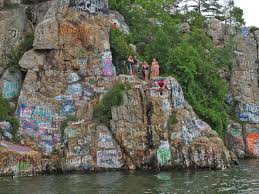 Family has a house on the lake and a pontoon boat. It S A Family Tradition A Reunion In Lake Martin Alabama Camels Chocolate Travel Lifestyles Blog