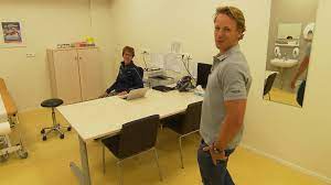 Turner epke zonderland heeft door corona zijn plannen moeten omgooien: Olympisch Kampioen Epke Is Na Twaalf Jaar Eindelijk Officieel Dokter Nos