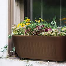 Window boxes add curb appeal to your home, which increases its value as much as its beauty. Bloem Living Window Boxes