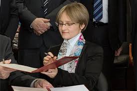 She has taken part in the experiment, putin said. Uawire Fugitive Russian Banker Posts Childhood Pictures Of Putin S Daughters