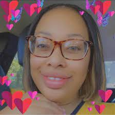 Glenda Daffin's Instagram, Twitter & Facebook