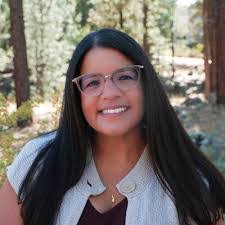 Elizabeth Archuleta's Instagram, Twitter & Facebook