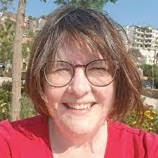 Aurora Pearson's Instagram, Twitter & Facebook