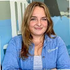 Eileen Rickard's Instagram, Twitter & Facebook