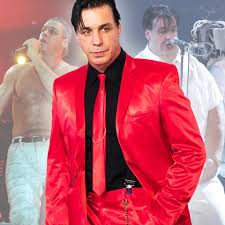 Rammstein Till Lindemann Liess Sich Wange Durchbohren Gala De
