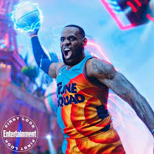 A new legacy sees lebron james jumping into cyberspace to team up with the gang from looney tunes for a game of basketball in front of a crowd of warner bros. Lebron James Space Bound In First Look At Space Jam Bst Sports Cards Breaks