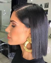 60 Kurze Gerade Frisuren In Diesem Jahr Straight Black Hair Thick Hair Styles Straight Hairstyles