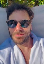 I finished this crochet blanket pattern and I'm in love. I found the colors  very delicate, I hope to please you, my first baby blanket, be kind to the  critics.🥰💖. default template>https://bit.ly/3i9HWoL |