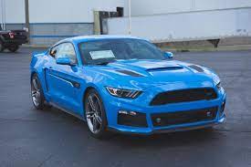 Roush Shows Off Pair Of Grabber Blue Mustangs Carscoops Blue Mustang Mustang Cars Mustang