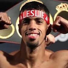 Jezzrel Corrales vs. Alberto Machado, Corrales vs. Machado