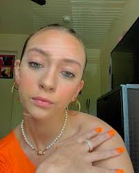 Megan Canavan's Instagram, Twitter & Facebook