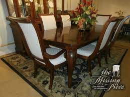 Versatile Enough For A Casual Sunday Brunch In The Morning And An Elaborate Five Course Meal In The Evening P Dining Table House Dining Room Dining Room Table