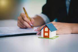 This as an agreement that specifies that the offer on the new house is only binding if you're able to sell your existing home. Buying A House Before You Sell Your Current Home Homes For Sale Real Estate In Scottsdale Az Az Golf Homes