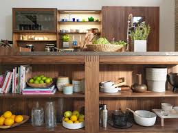 Interior Tip Open Shelves Keep The Most Important Kitchen Utensils Within Easy Reach At All Times And Provide An Kuche Loft Moderne Kuche Kuchendesign Modern