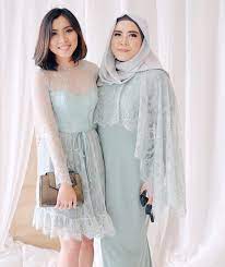 14 januari 2019 berbagai model gamis brokat gemuk akan kami sajikan untuk. 30 Model Kebaya Untuk Orang Gemuk Agar Terlihat Langsing Bergaya