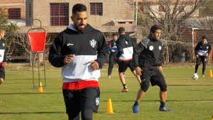 Jonathan herrera is currently playing in a team atlas u20. San Lorenzo Jonathan Herrera Y La Emocion De Su Familia Por Su Pase Al Ciclon Tyc Sports
