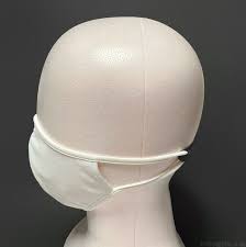 100均の 耳が痛くなりにくいマスクバンド シリコン製 が顔の後ろで固定できて便利 買てみた マスク バンド 100均