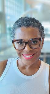 Introduction of a flight attendant from Little Elm, Texas, interested in  travel and meeting new people