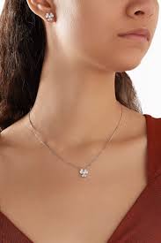 Buy Damas White Flora Diamond Necklace in 18kt White Gold For Women Online 