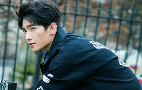 Yang yang is a chinese actor, born in shanghai, china. Wallpaper Actor Chinese That Yang Yang Images For Desktop Section Muzhchiny Download