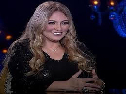 أنا عمرى ما حبيت استغل علاقتي بأي حد في اشتراكي بأي عمل، وزواجي من المخرج محمد خان ملهوش علاقة باشتراكي في فيلم. Rvdn2s5jevafhm