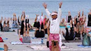 Located in the heart of venice, yoga nest offers a supportive space for new and experienced yogis alike. Yoga On The Beach Venice Fl Aldea Mar Retreats