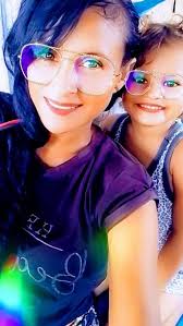 Profile for Reina Pena