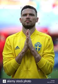Jun 15, 2021 · schwedens marcus berg war nach einer vergebenen großchance beim 0:0 der skandinavier am montagabend (14. Yekaterinburg Russia 27th June 2018 Sweden S Ola Toivonen L And Mexico S Carlos Salcedo Fight For The Ball In Their 2018 Fifa World Cup First Stage Group F Football Match At Ekaterinburg Arena